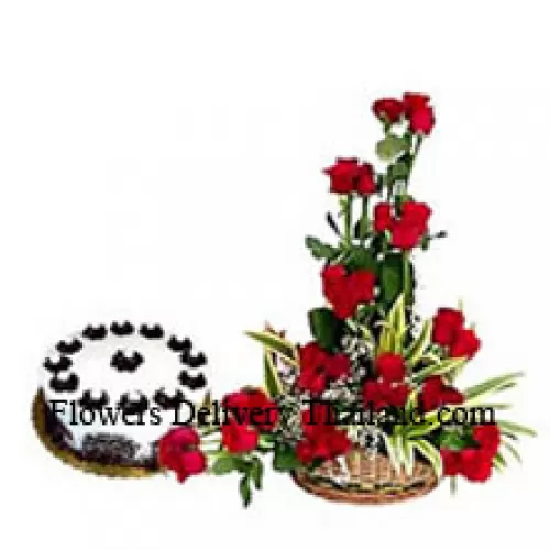 Basket Of 30 Red Roses Along With A Yummy Half Kg Cream Cake